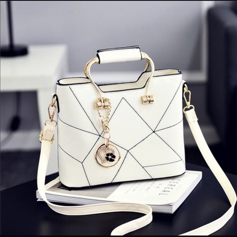 🔥🔥Host Hot Pick🔥🔥 Geometric Vegan Leather Tote
